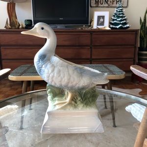 Duck planter.